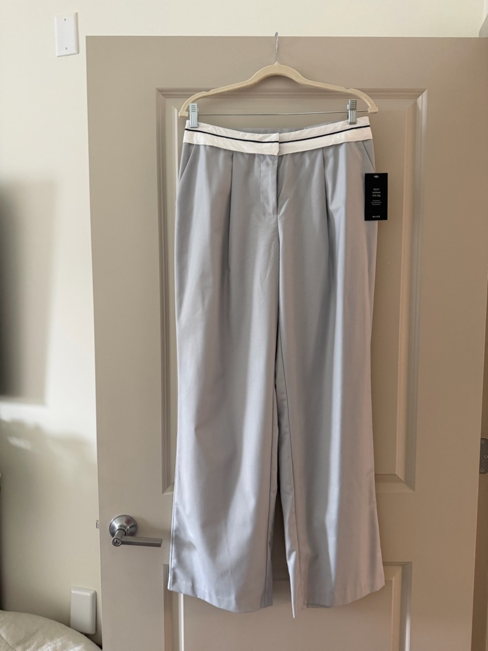 Light Gray Wide-Leg Trousers with Contrast Waistband